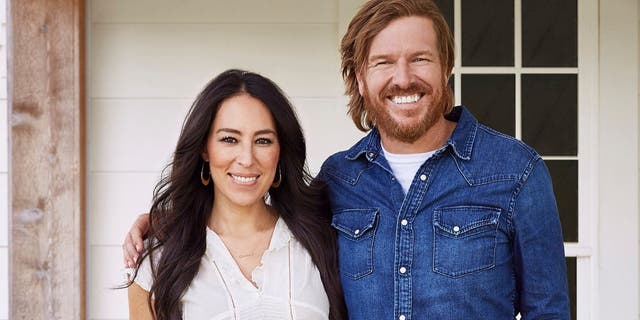 Chip And Joanna Gaines' New Show 'Fixer Upper: Behind The Design' Goes ...