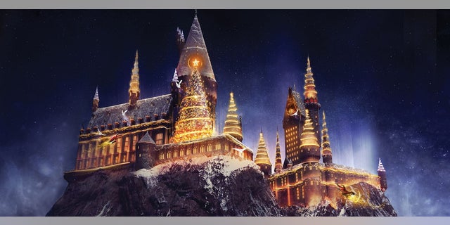 A new Christmas experience is coming to The Wizarding World of Harry Potter at Universal Orlando Resort this winter.
