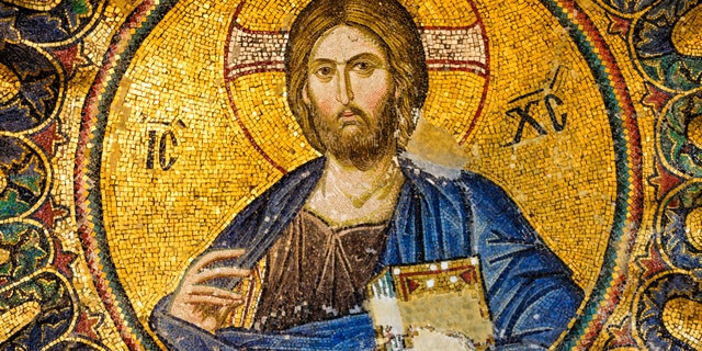 Čia parodyta XIII amžiaus Kristaus mozaika Hagia Sophia bažnyčioje Stambule, Turkijoje.  Jėzus "Jis juokėsi, dirbo rankomis, rodė užuojautą ir nesavanaudiškai mylėjo." pasakė tėvas.  Jeffrey Kirby iš Pietų Karolinos.