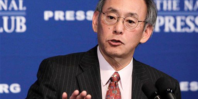 Ex Obama Operative Urged White House to Oust Energy Secretary Chu