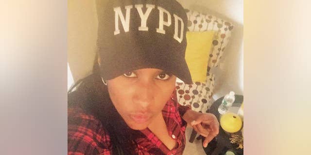 New York City police Officer Yessenia Jimenez allegedly helped her boyfriend run a drug trafficking ring, using their apartment to stash 250 grams of heroin.