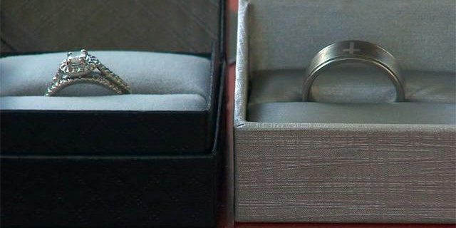 Donations for the wedding is pouring in from the community, taking care of everything from the dress to the cake -- even the rings are being paid for by family, friends and complete strangers.