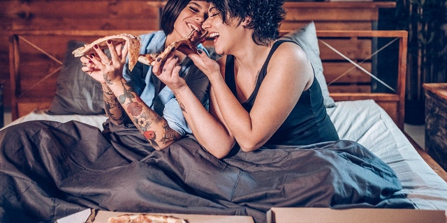 With a relationship can also come weight gain, according to a new study.