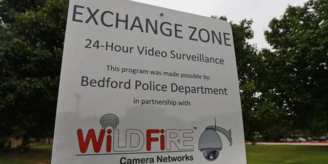 Bedford, Texas, has a designated safe zone for people to make transactions without fear of dealing with strangers in dangerous circumstances.