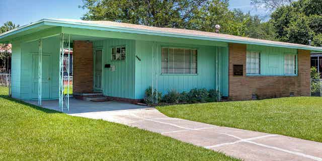 The first NAACP field secretary Medgar Evers was assassinated at his home in 1963. It is now a museum, restored to look as it did when the Evers family lived there. (U.S. Civil Rights Trail)