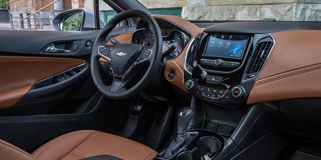 cruze cabin