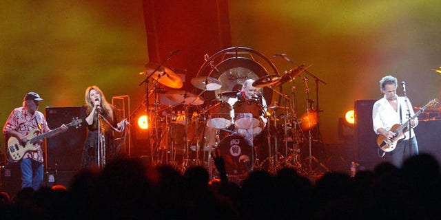Bob Welch was a member of the band Fleetwood Mac (above) in the early 1970s.