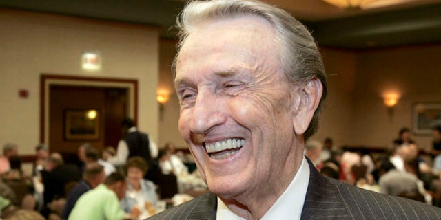FILE: Aug. 25, 2006: Former Arkansas Democratic Gov. and U.S. Sen. Dale Bumpers at an Energy and Value-Added Products from Biomass workshop in Little Rock, Ark.
