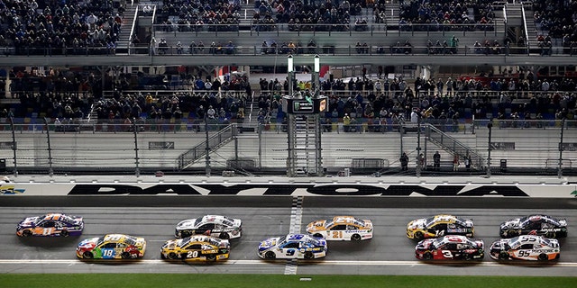 Cars take the green flag at the second of two qualifying races for the Daytona 500 on Feb. 15.