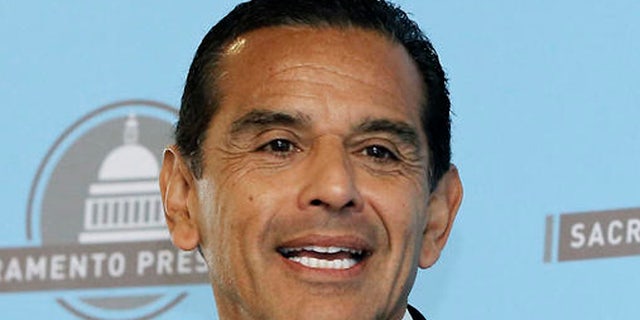 Los Angeles Mayor Antonio Villaraigosa speaks before the Sacramento Press Club in Sacramento, Calif. (AP Photo/Rich Pedroncelli, File)