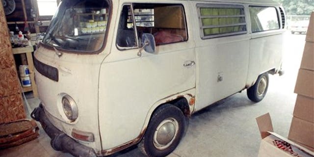 Jack Kevorkian's "Death Bus"