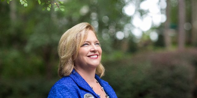 51e18d09-Dee Ann Turner