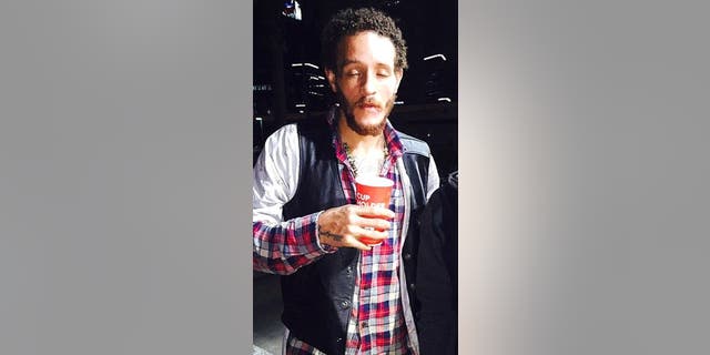 Photos of Delonte West appeared on social media this weekend after a fan spotted him wandering around a parking lot without shoes.