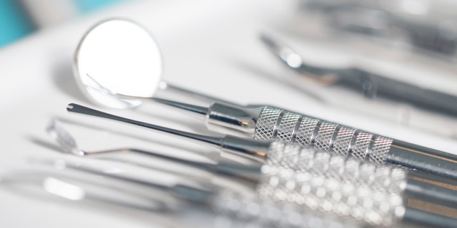 Please see my other dentistry related pictures: