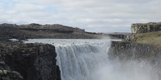 The canyon that holds Europe's most powerful waterfall, Detifoss in Iceland, may have formed in a matter of days, new research suggests.