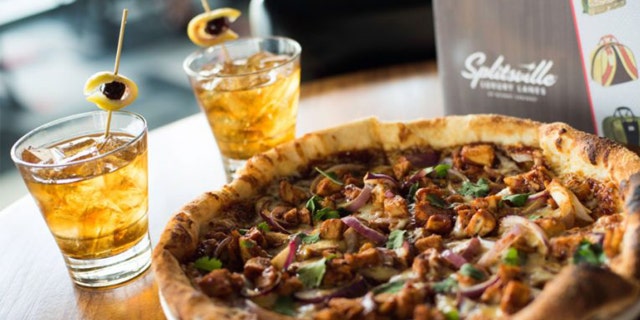 From smoked brisket and pulled-pork sandwiches to sangria and Old Fashioneds, there’s plenty to choose from.