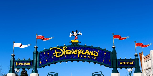 The number of tourists visiting Disneyland Paris is dropping.