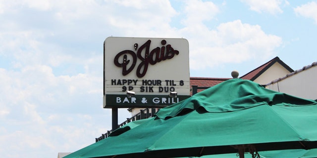 A waitress at D'Jais received a message in lieu of a monetary tip.