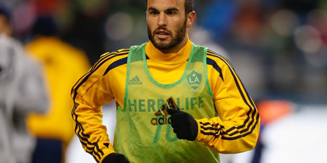 SEATTLE, WA - NOVEMBER 30: Landon Donovan #10 of the Los Angeles Galaxy warms up prior to the match against the Seattle Sounders FC during the Western Conference Final at CenturyLink Field on November 30, 2014 in Seattle, Washington. (Photo by Otto Greule Jr/Getty Images)