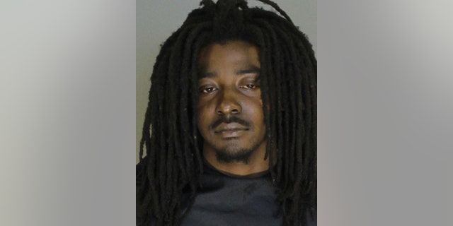 Mugshot of Dontrell Montese Carter.