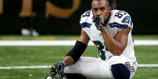 NEW ORLEANS, LA - OCTOBER 30: Doug Baldwin #89 of the Seattle Seahawks reacts after losing to the New Orleans Saints at the Mercedes-Benz Superdome on October 30, 2016 in New Orleans, Louisiana. New Orleans won the game 25-20. (Photo by Sean Gardner/Getty Images)