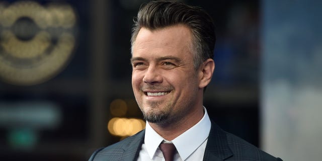 Josh Duhamel doesn't believe celebrities should influence how fans vote.