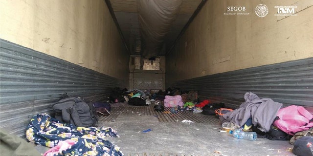 Scores Of Migrants Found Abandoned In Freight Trailer Near Us Mexico Border Fox News