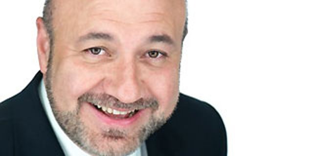 Dr. Manny Alvarez