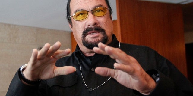 Steven Seagal reportedly asked Julianna Margulies to meet him in his hotel room.