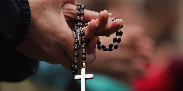 Rosary beads help a person keep place in the prayer, says the Rosary Center.