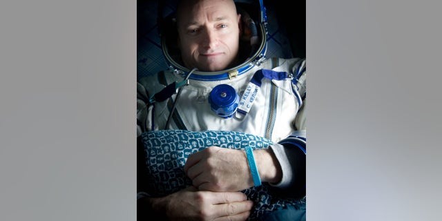 Expedition 26 Soyuz Landing