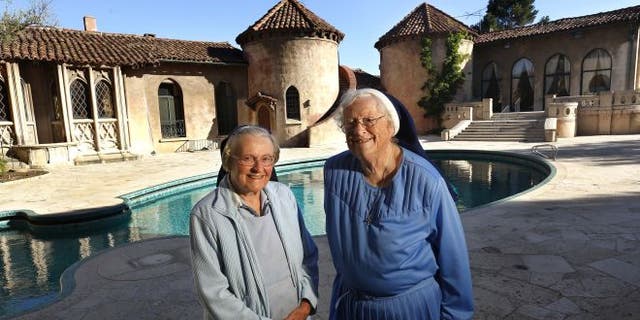 Sister Catherine and Sister Rita outside the Sisters of the IHM Retreat House on June 25, 2015 in Los Feliz, California. (2015 Los Angeles Times)