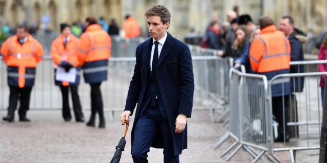 Eddie Redmayne was slated to speak at Stephen Hawking's funeral.