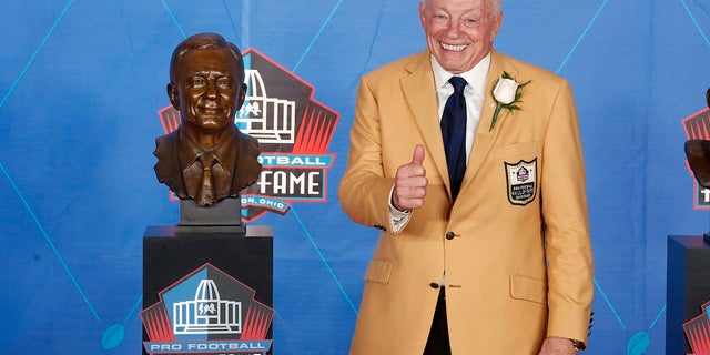 Dallas Cowboys owner Jerry Jones is reportedly "angry" over Ezekiel Elliott's suspension.