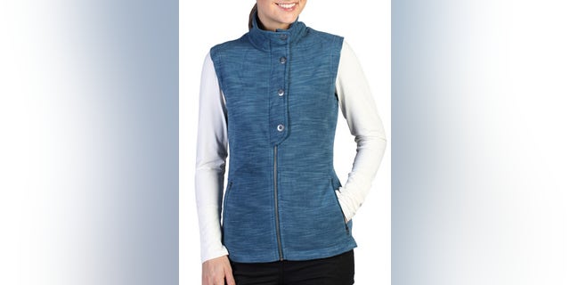 A super warm but lightweight Calluna fleece vest.