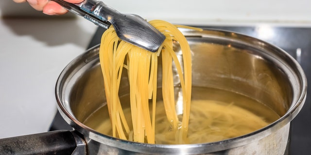 How to drain pasta without a colander | Fox News