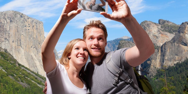 Missing the view to get that perfect selfie? You're not alone.
