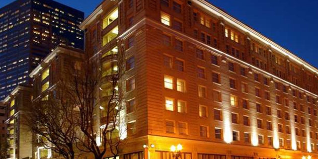 Welcome to the Embassy Suites Hotel Portland-Downtown.