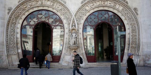 The 126-year-old statue of Portuguese king Dom Sebastiao is seen before its demise.