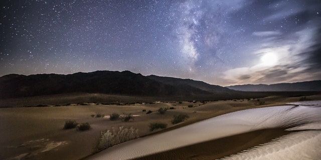 Milky way and dunes