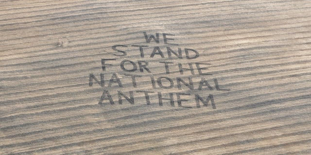 Farmer Gene Hanson plowed a message for the NFL -- "We Stand for the National Anthem" -- into his field in North Dakota.