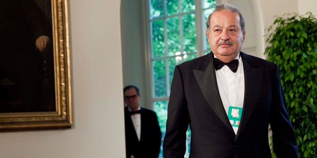 Carlos Slim, chairman and CEO of Telmex, Telcel and América Móvil, arrives at the White House for a state dinner May 19, 2010 in Washington, DC. (Photo by Brendan Smialowski/Getty Images)