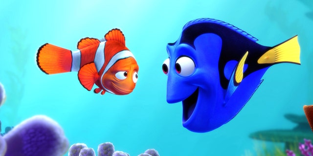 Marlin the clown fish and Dory the blue tang fish (l-r) in scene from movie "Finding Nemo."