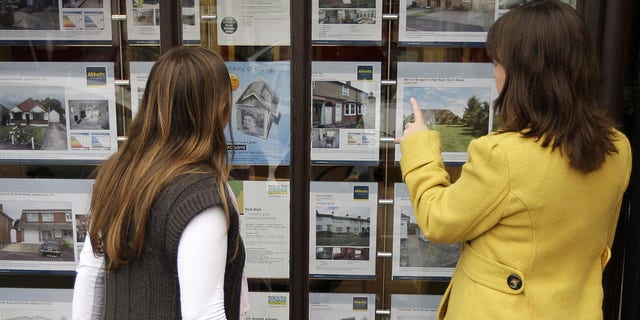 Make sure you price your house right from the beginning of the process. A too-high price could mean your house sits on the market longer. Credit: Getty Images
