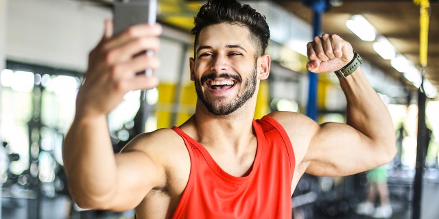 A man made a spoof wellness Instagram account to poke fun at his blogger girlfriend