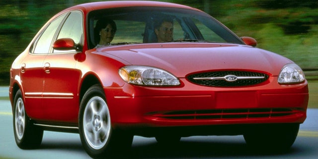 2000 Ford Taurus
