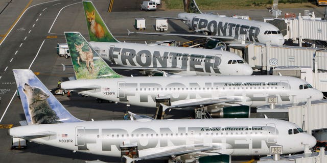 Phoenix woman Shemekia Cannon says she's never flying with Frontier again.