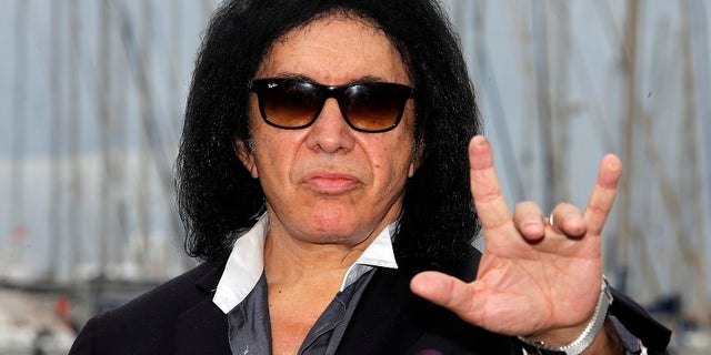 “Kiss” rocker Gene Simmons has filed an application to trademark the “rock on” hand sign on Friday, June, 9, 2017.