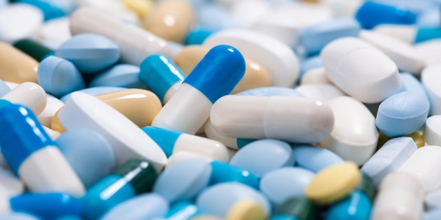 pills_street
