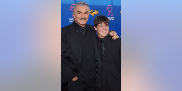 Burt Reynolds' Son Quinton And Ex-wife Loni Anderson React To His Death ...
